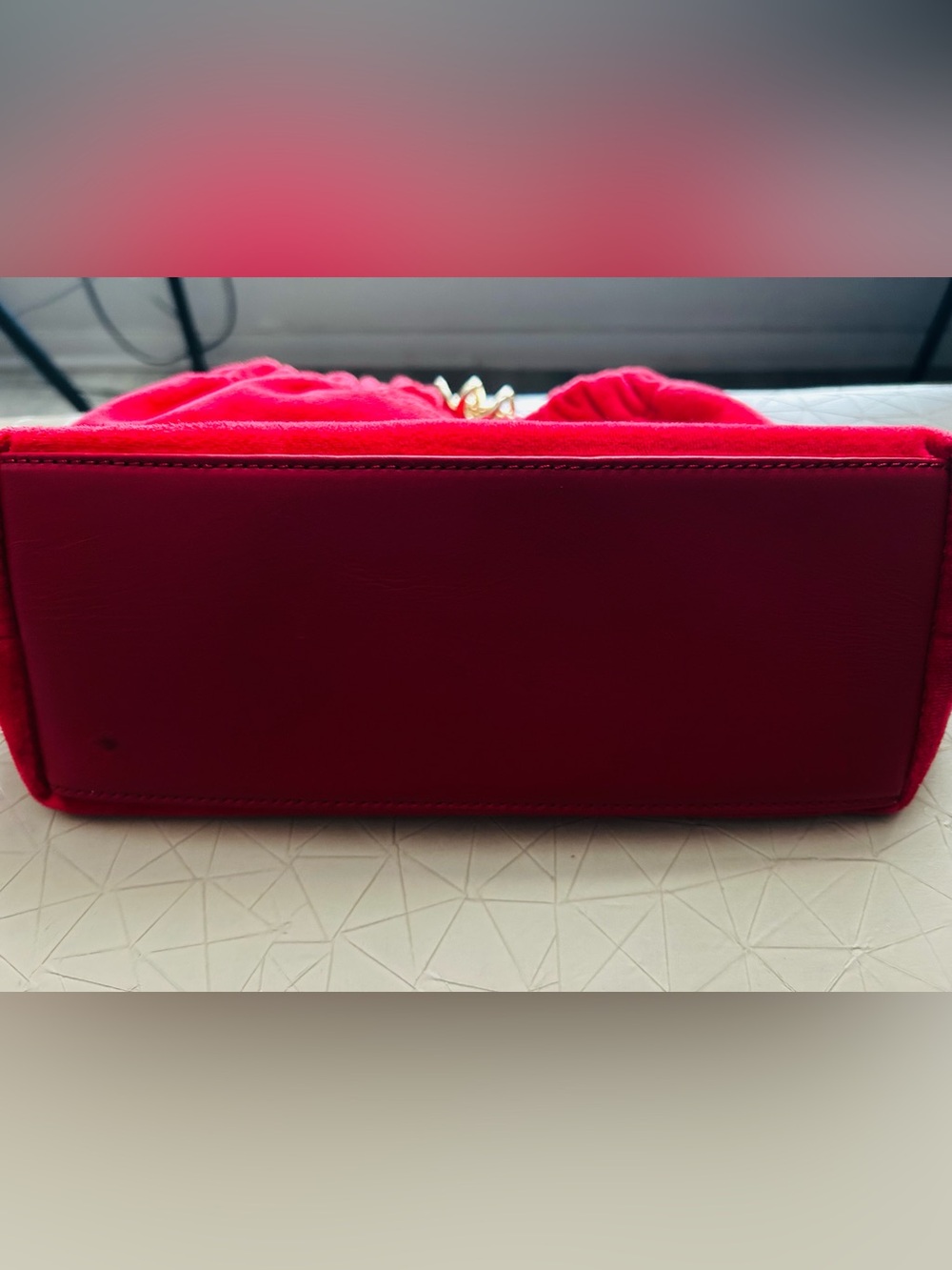 France’s Valentine New York Bag - Picture 5 of 5